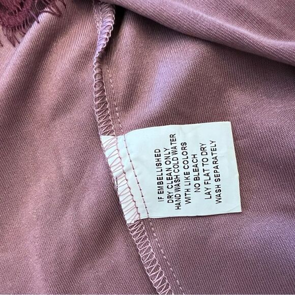 NWT women’s velour like open tie Solaris Peignoir. Size S and M available. - Picture 14 of 15